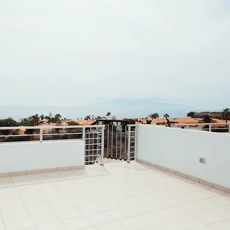 Duplex With Ocean View 아파트